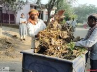 स्वच्छ भारत मिशन के तहत सराय मनराज में चला विशेष स्वच्छता अभियान