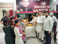 वीरांगना रानी दुर्गावती के बलिदान दिवस पर सपा कार्यालय में श्रद्धांजलि कार्यक्रम आयोजित