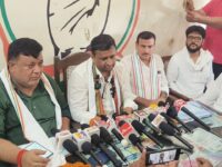 कांग्रेस पार्टी के संगठन सृजन अभियान की समीक्षा हेतु आजमगढ़ पहुंचे एआईसीसी प्रभारी शाकिर सनादी