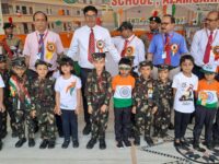 स्वतंत्रता दिवस पर चिल्ड्रन कॉलेज एवं स्कूल्स में शान से लहराया तिरंगा, देशभक्ति के रंग में रंगा पूरा परिसर