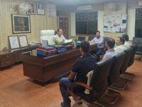 मुख्य विकास अधिकारी (CDO) आजमगढ़ की अध्यक्षता में विकास भवन में बैंक अधिकारियों की महत्वपूर्ण बैठक संपन्न
