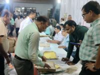 मतदान समाप्त होने के बाद सील्ड मतपेटिकाएं तहसील सदर के स्ट्रांग रूम में जमा